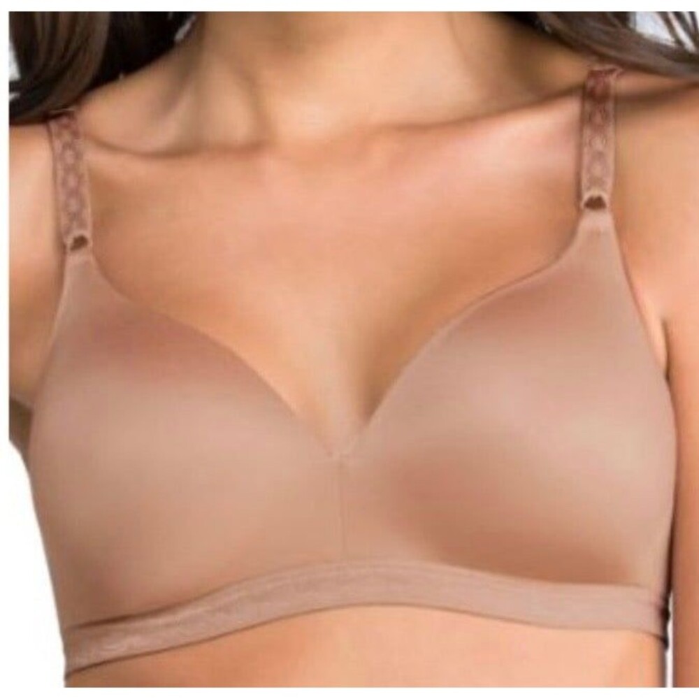 Warners Cloud 98 Super Soft Wireless
Lightly Lined Comfort Bra 1269 Size 38D New